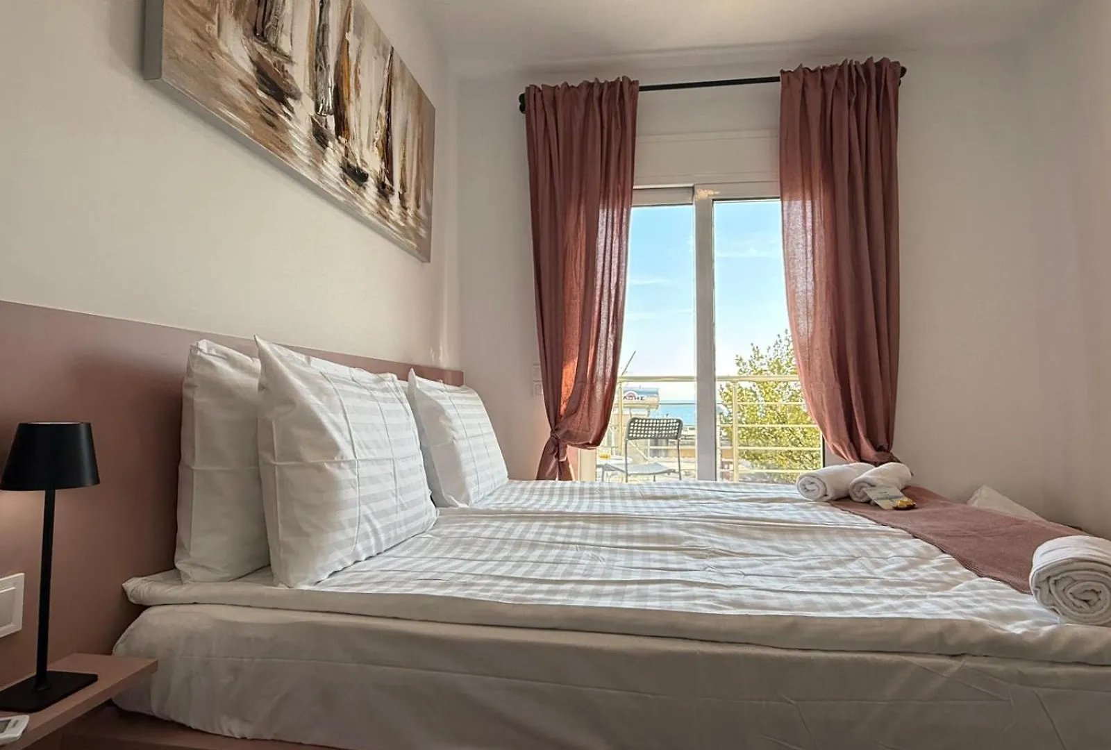 Villa Maria Lux Apartments By Bookvillaeu Nea Kallikrateia